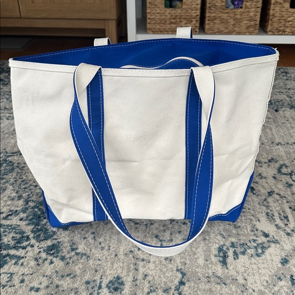 L. L. Bean Boat and Tote Bag Compass Design Cotton Canvas large regatta blue - Picture 3 of 10